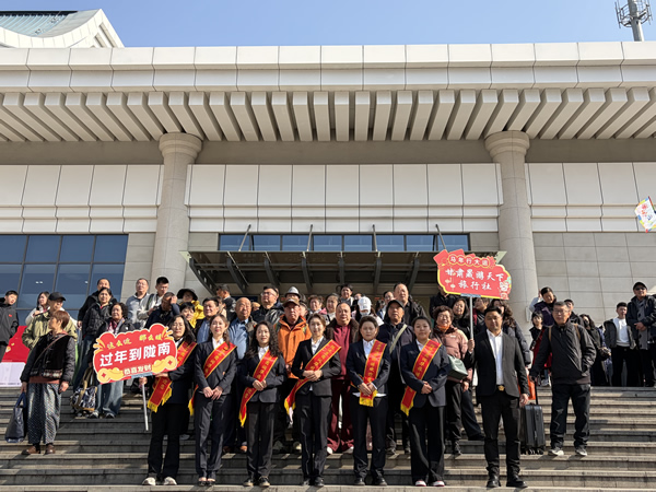 春節(jié)期間不打烊引客入隴人氣旺——隴南市隴運集團“引客入隴”喜迎新春“開門紅”